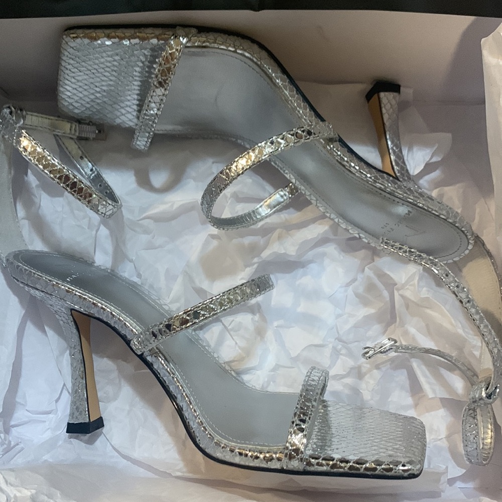 Marc fisher silver sandals heels